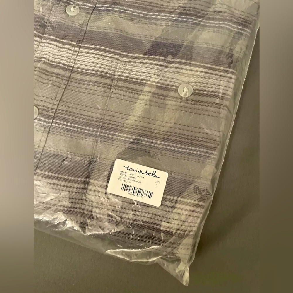 Travis Mathew Shirt Button Down Night And Day LS Large Gray Striped Cotton Rayon - Picture 2 of 5